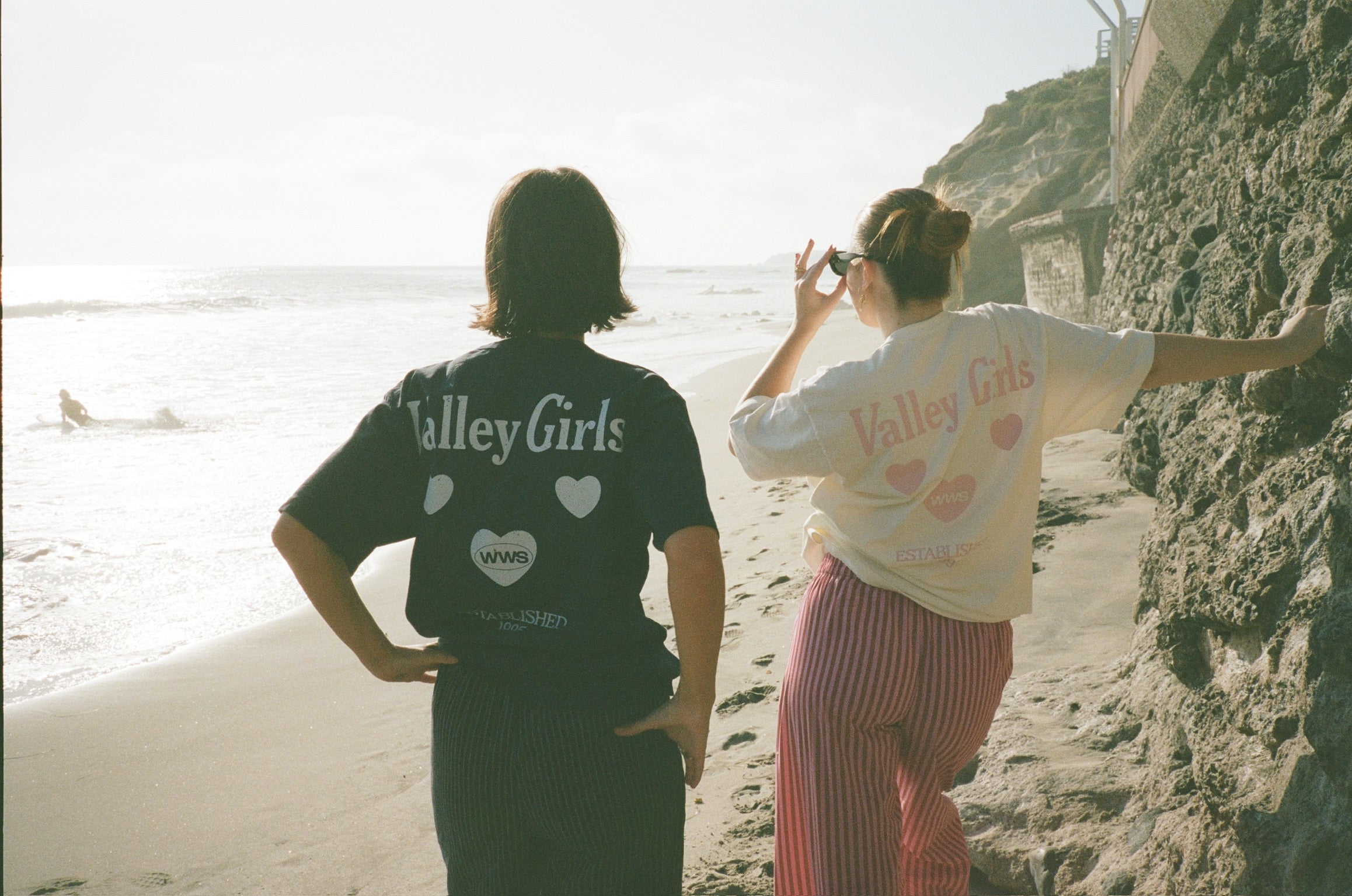 WWS: Est. 1995 Tee in Navy & White