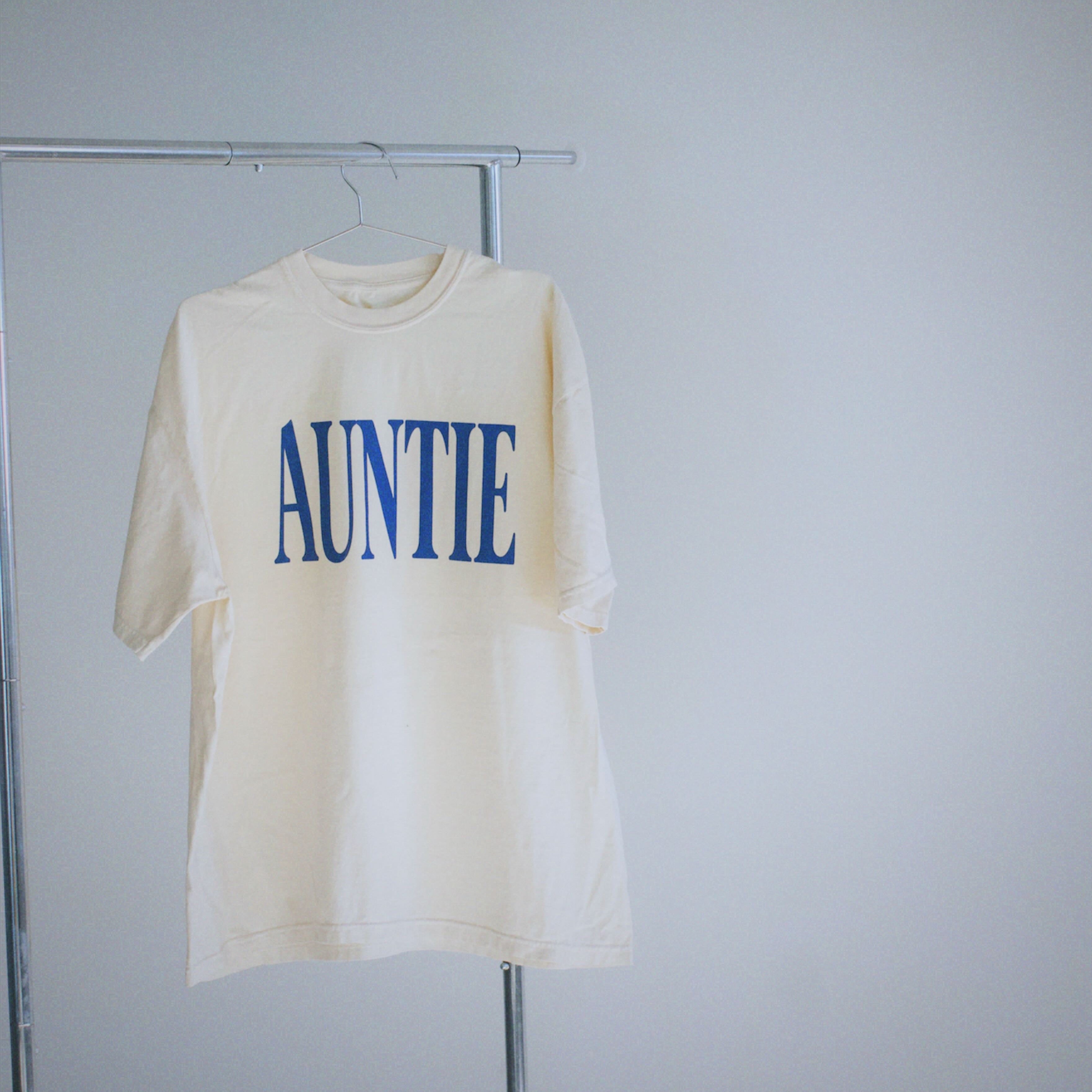 AUNT-TEE